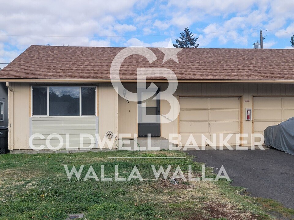 192 Tausick Way-Unit -194 in Walla Walla, WA - Foto de edificio