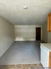 4 Brattle Dr in Arlington, MA - Building Photo - Building Photo