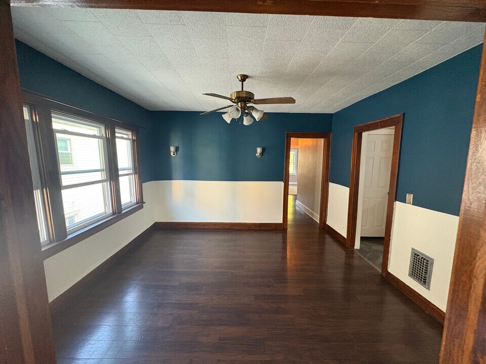 135 Hartwell Rd, Unit Upper in Buffalo, NY - Building Photo