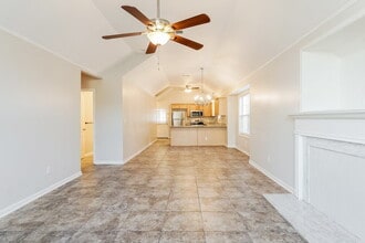 210 Village Dr in Calera, AL - Building Photo - Building Photo