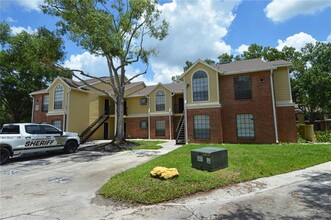 8722 Mallard Reserve Dr in Tampa, FL - Building Photo - Building Photo