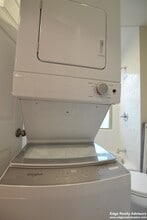 58 Foster St, Unit 2 in Boston, MA - Foto de edificio - Building Photo