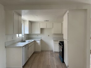 15978 Muni Rd in Apple Valley, CA - Building Photo - Building Photo