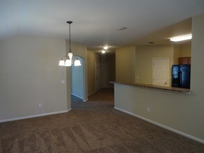 12107 Hayden Lakes Cir in Jacksonville, FL - Building Photo - Building Photo