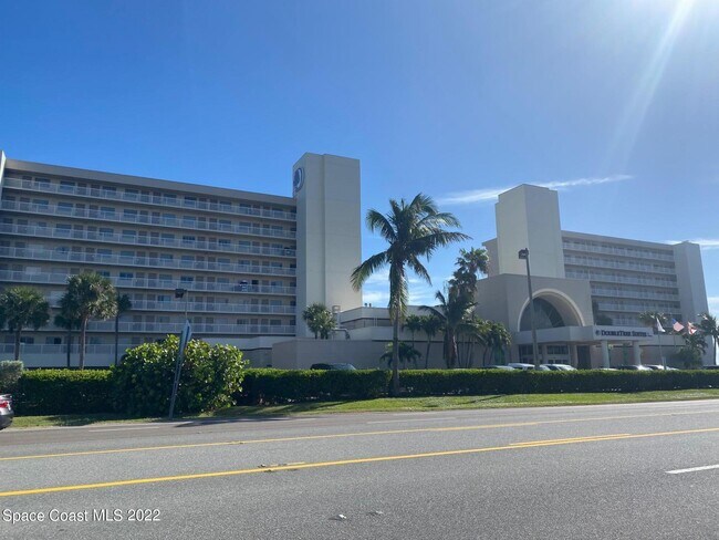 1650 N Hwy A1A in Indialantic, FL - Building Photo - Building Photo