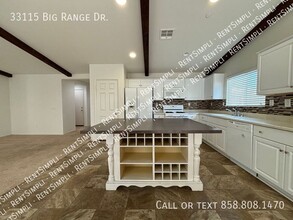 33115 Big Range Dr in Winchester, CA - Building Photo - Building Photo