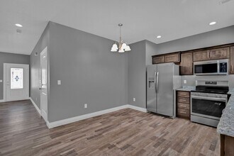 3015 E 12th St in Joplin, MO - Building Photo - Building Photo