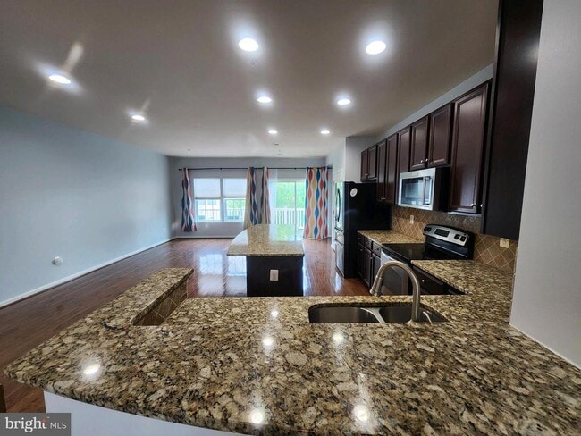 729 Olive Wood Ln in Baltimore, MD - Building Photo - Building Photo