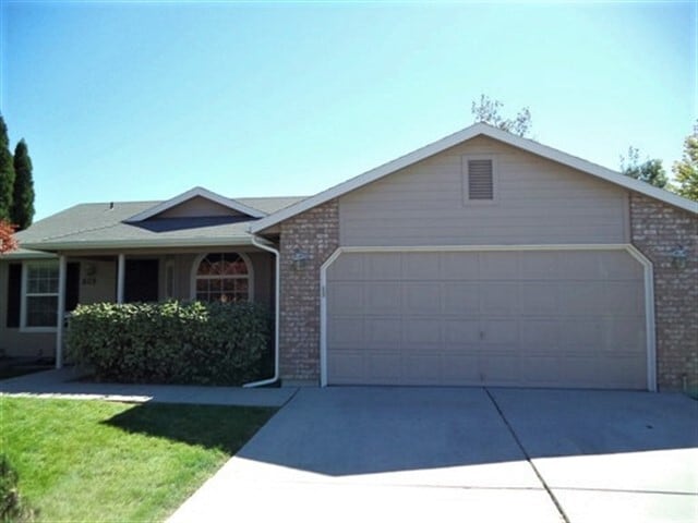 property at 609 Oxford Way