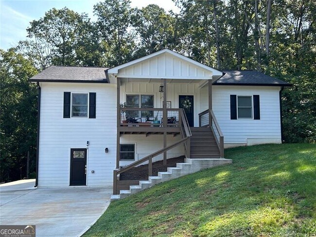 215 Pinecone Ln in Canton, GA - Building Photo - Building Photo