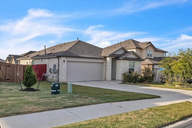6013 Amalea Ln in Round Rock, TX - Foto de edificio - Building Photo