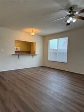 220 Sandstone Dr in Jarrell, TX - Building Photo - Building Photo