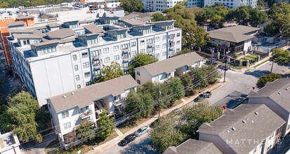 1100 W 25th St in Austin, TX - Building Photo - Building Photo