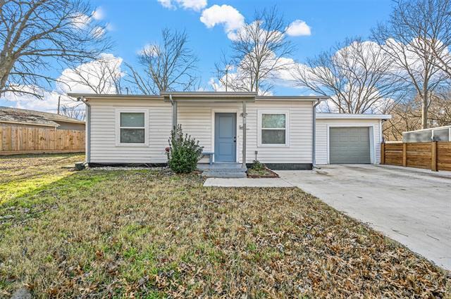 611 N Elm St in Lancaster, TX - Building Photo - Building Photo
