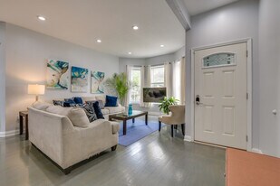 4904 W Fulton St in Chicago, IL - Building Photo