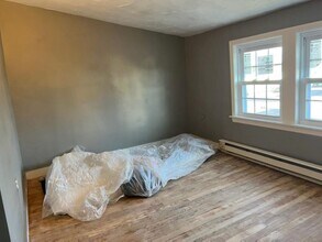 176 Washington St, Unit SECOND FLOOR in Dedham, MA - Building Photo - Building Photo