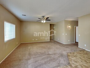 2142 E Friesian Dr in San Tan Valley, AZ - Building Photo - Building Photo
