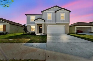 1712 Tropical Oasis Ave in Plant City, FL - Building Photo