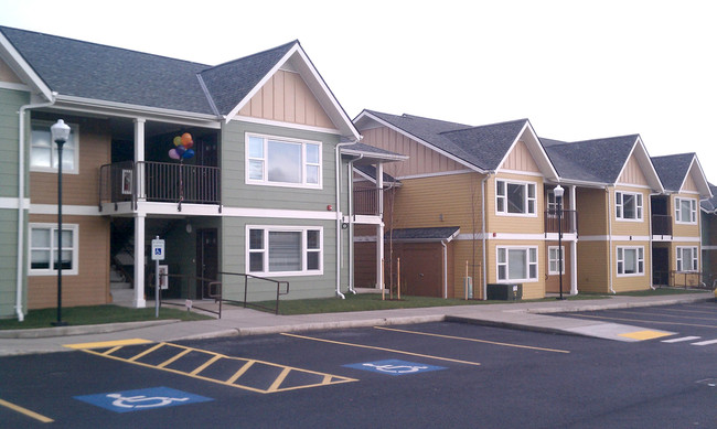 SeaBreeze Apartments in Sequim, WA - Building Photo - Building Photo