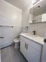 61-39 168th St-Unit -3F in Queens, NY - Building Photo - Building Photo