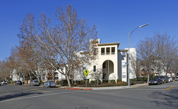 Village at Willow Glen in San Jose, CA - Building Photo - Building Photo