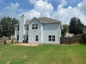 1105 Thornebrooke Ct in Suwanee, GA - Building Photo - Building Photo