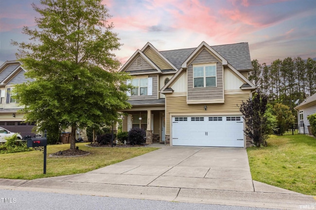property at 2124 Longmont Dr