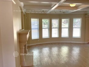 5442 Rosehall Pl in Atlanta, GA - Building Photo - Building Photo