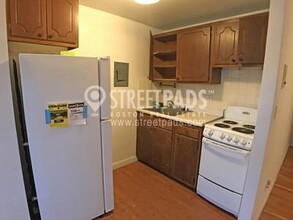 1315 Commonwealth Ave in Boston, MA - Building Photo - Building Photo