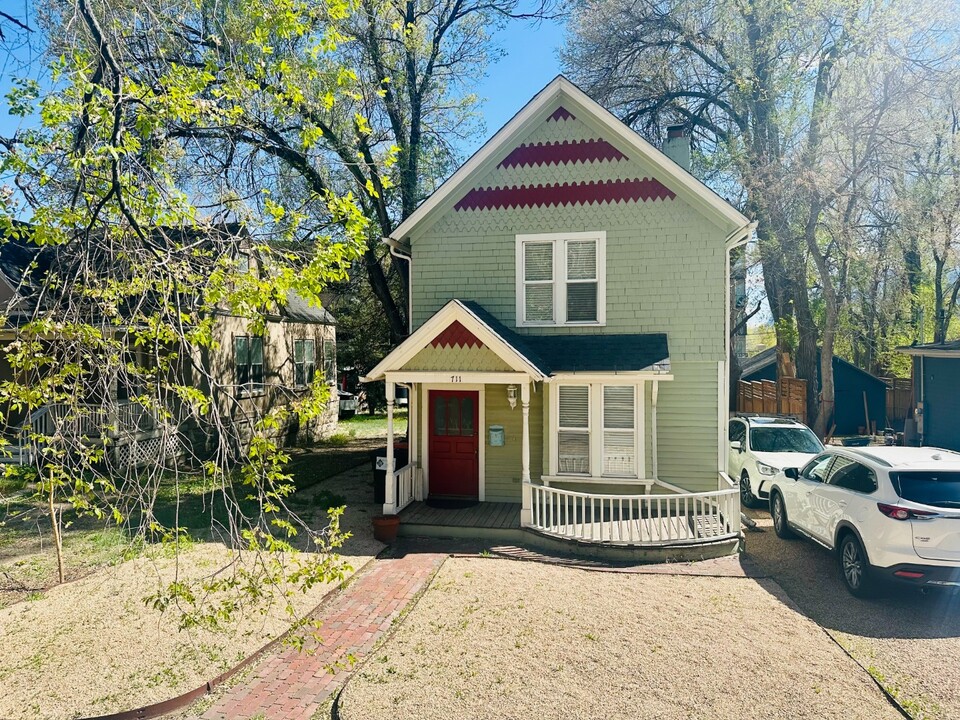711 E Kiowa St in Colorado Springs, CO - Building Photo