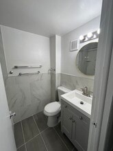 15 Brighton Village Dr, Unit Unit C in Broomall, PA - Building Photo - Building Photo