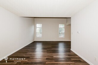 5425 Bluff View Dr in Indianapolis, IN - Building Photo - Building Photo