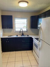 2244 Madison St-Unit -11 in Hollywood, FL - Building Photo - Building Photo