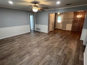 3217 N Marseille Ln in Sherman, TX - Building Photo - Building Photo