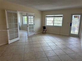 1130 11th St in Miami Beach, FL - Building Photo