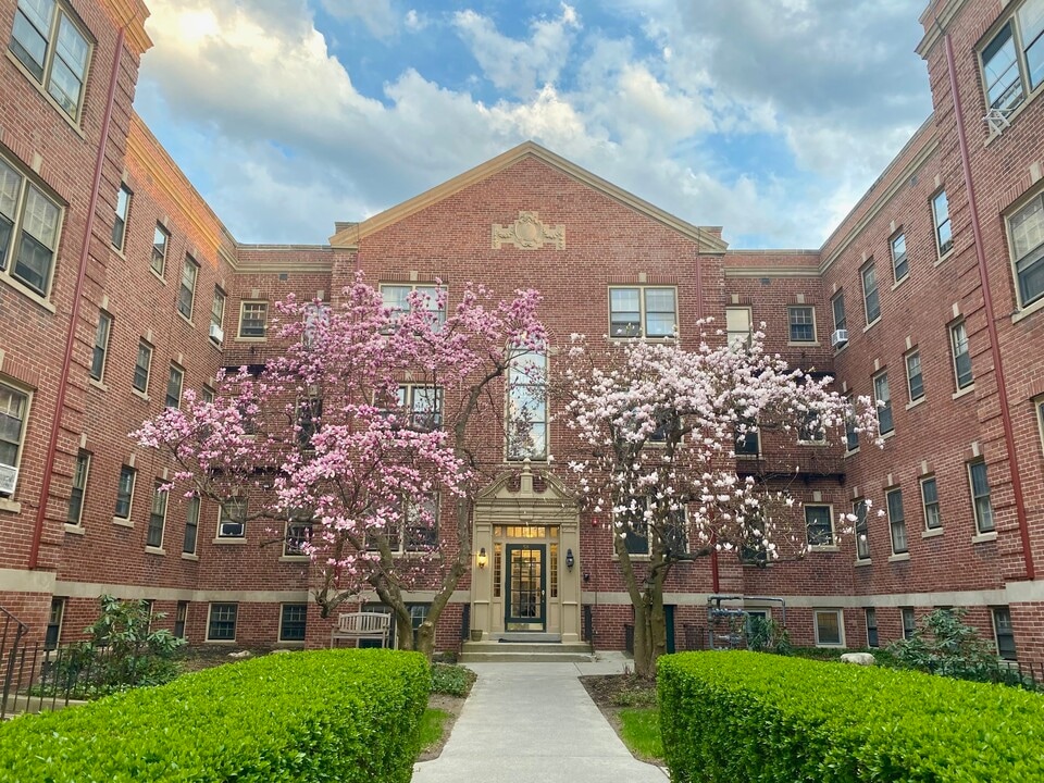 60 Elm St in Worcester, MA - Foto de edificio