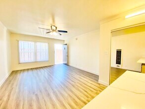 1249 N Edgemont St in Los Angeles, CA - Building Photo - Building Photo