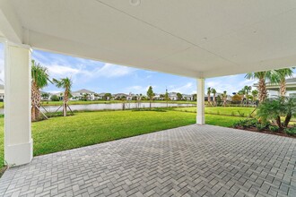 12573 Nautilus Cir in Palm Beach Gardens, FL - Building Photo - Building Photo