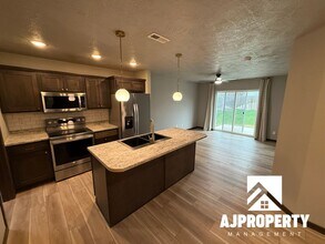 6516 W 6th Pl. in Sioux Falls, SD - Building Photo - Building Photo