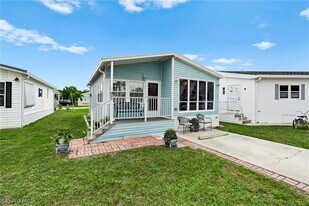 4751 Lafayette Ln W in Estero, FL - Building Photo