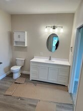 2018 Maple St, Unit 2018 in Hull, IA - Building Photo - Building Photo