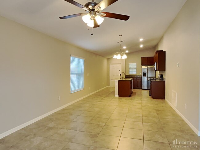 12740 Lemon Pepper Dr in Riverview, FL - Building Photo - Building Photo