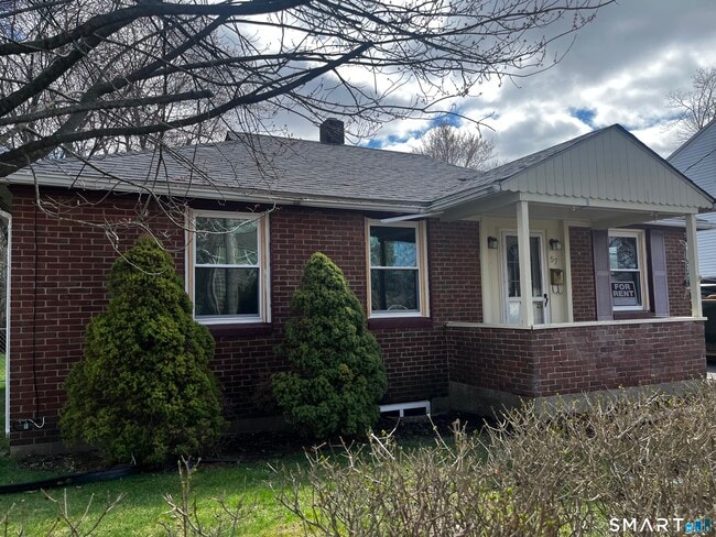 57 Wayne Dr in Plainville, CT - Building Photo - Building Photo