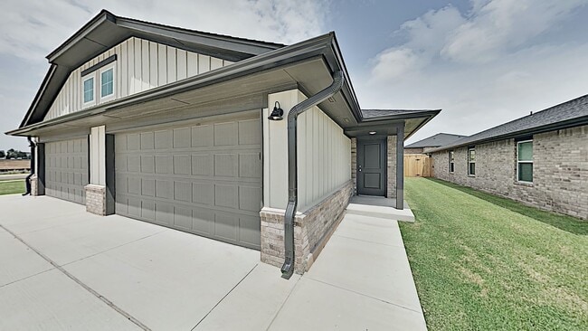 11227 Burnham Ave in Oklahoma City, OK - Building Photo - Building Photo