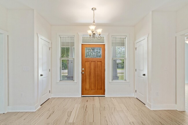 113 Perimeter Pl in Freeport, FL - Building Photo - Building Photo