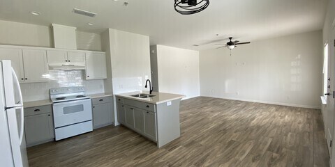 524 King Rd in San Juan, TX - Building Photo