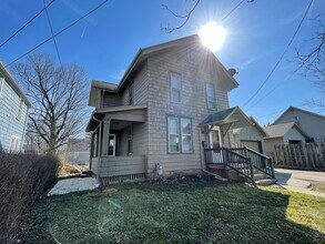 825 Chestnut St in Ashland, OH - Building Photo - Building Photo