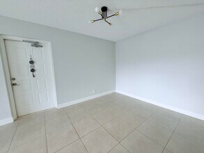 3606 Alder Dr in West Palm Beach, FL - Building Photo - Building Photo