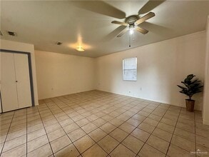 404 S 20th Ave in Edinburg, TX - Building Photo - Building Photo