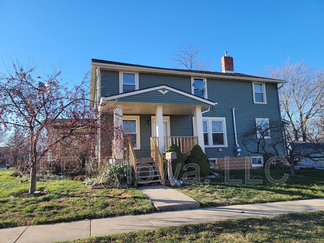 property at 2190 8th Ave